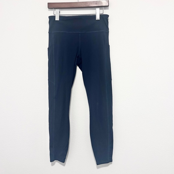 Vuori Stride Pocket 7/8 Legging Ink Navy Blue Size Small - Picture 2 of 6